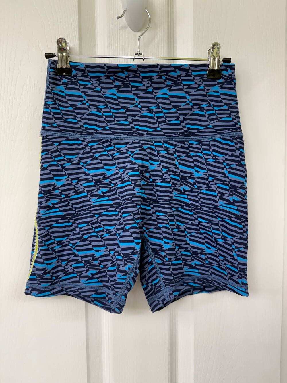 Offline by Aerie Medium biker shorts NWOT medium blue neon yellow